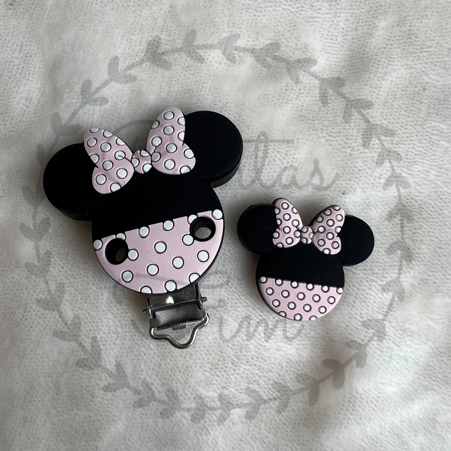 Minnie Dot 10