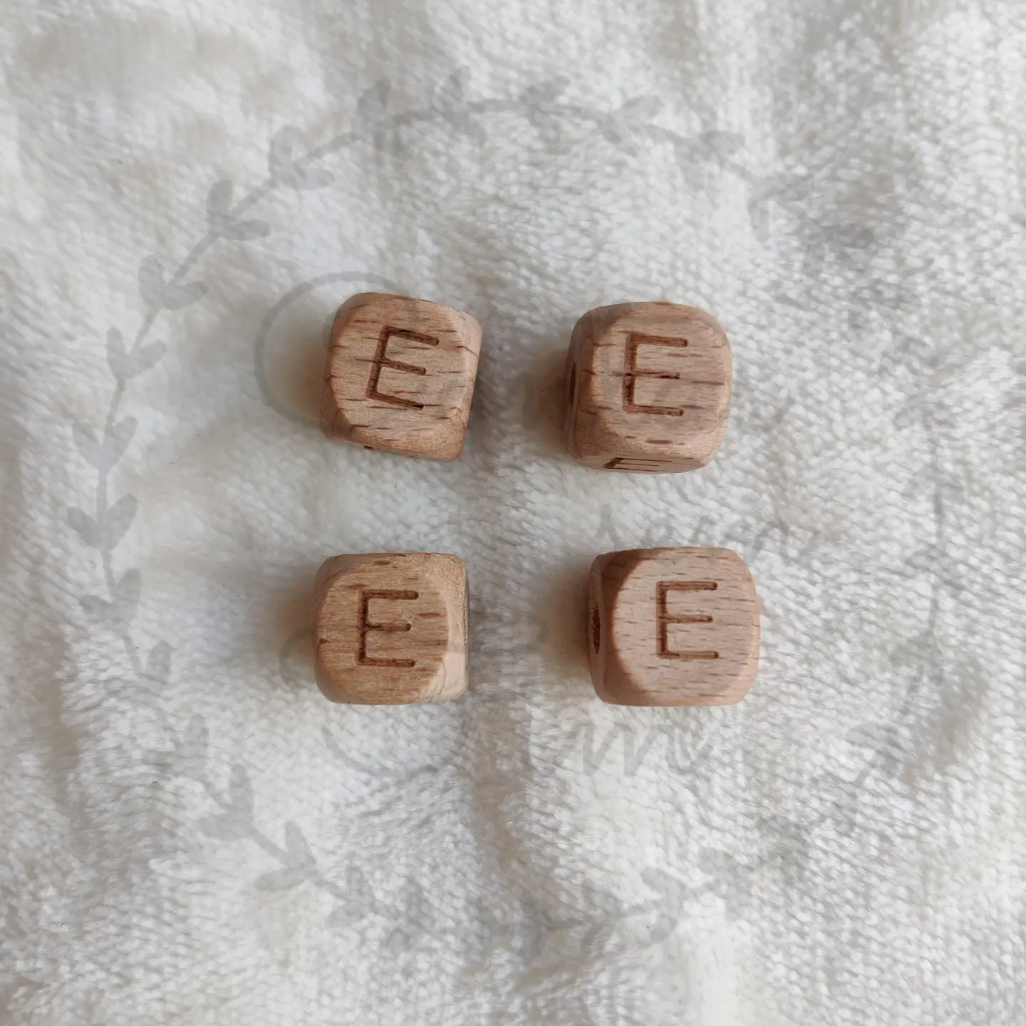 Letras de madeira 12mm  7