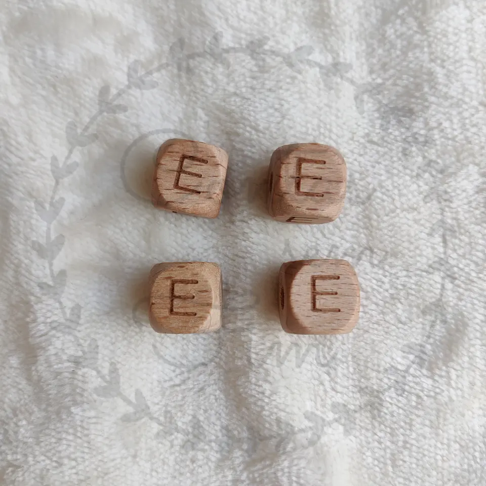 Letras de madeira 12mm  7