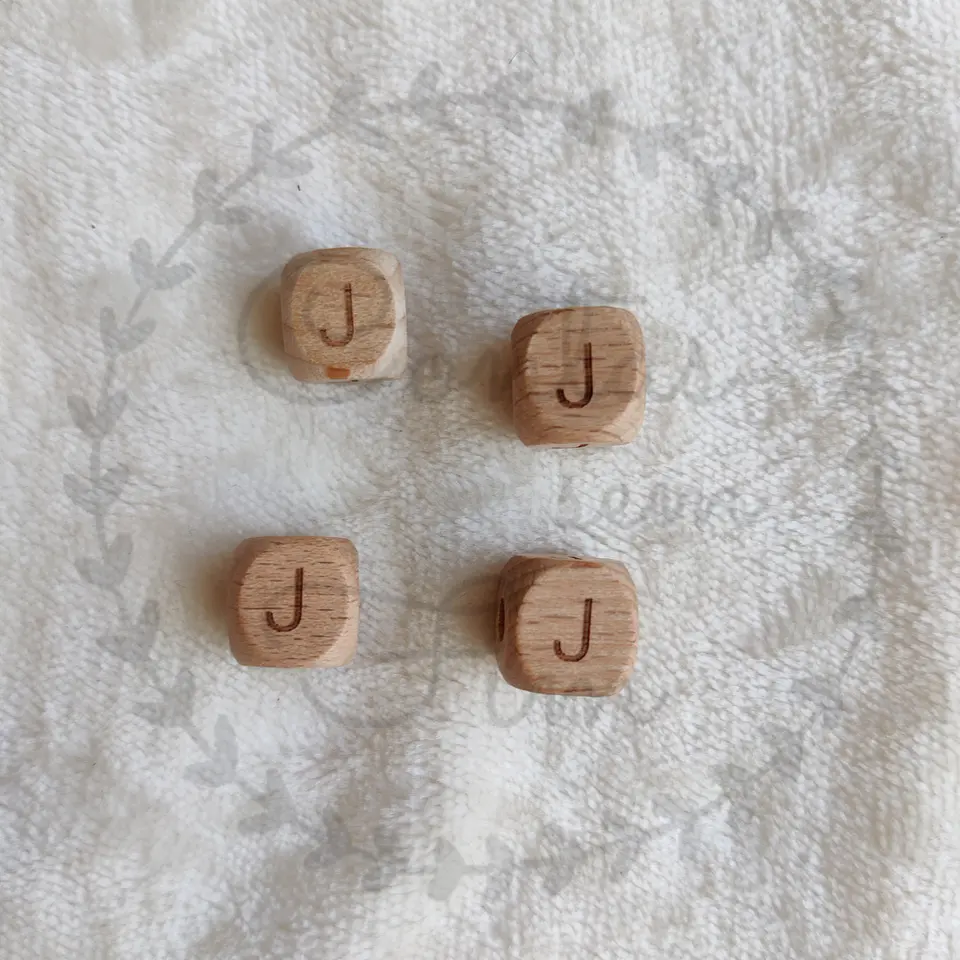 Letras de madeira 12mm  12