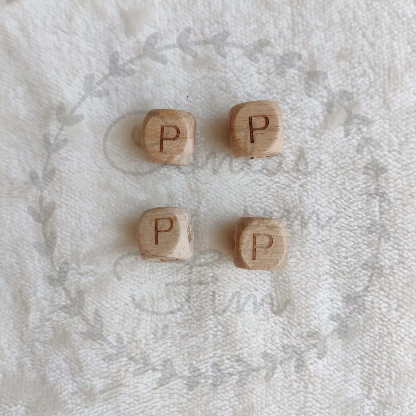 Letras de madeira 12mm  18