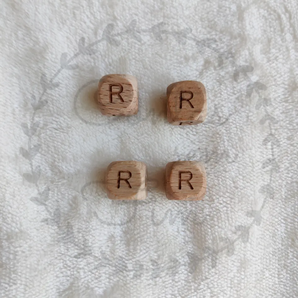 Letras de madeira 12mm  20