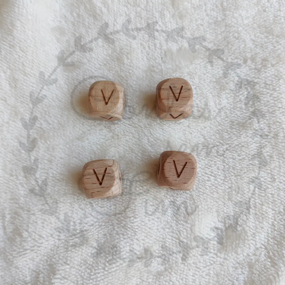 Letras de madeira 12mm  24