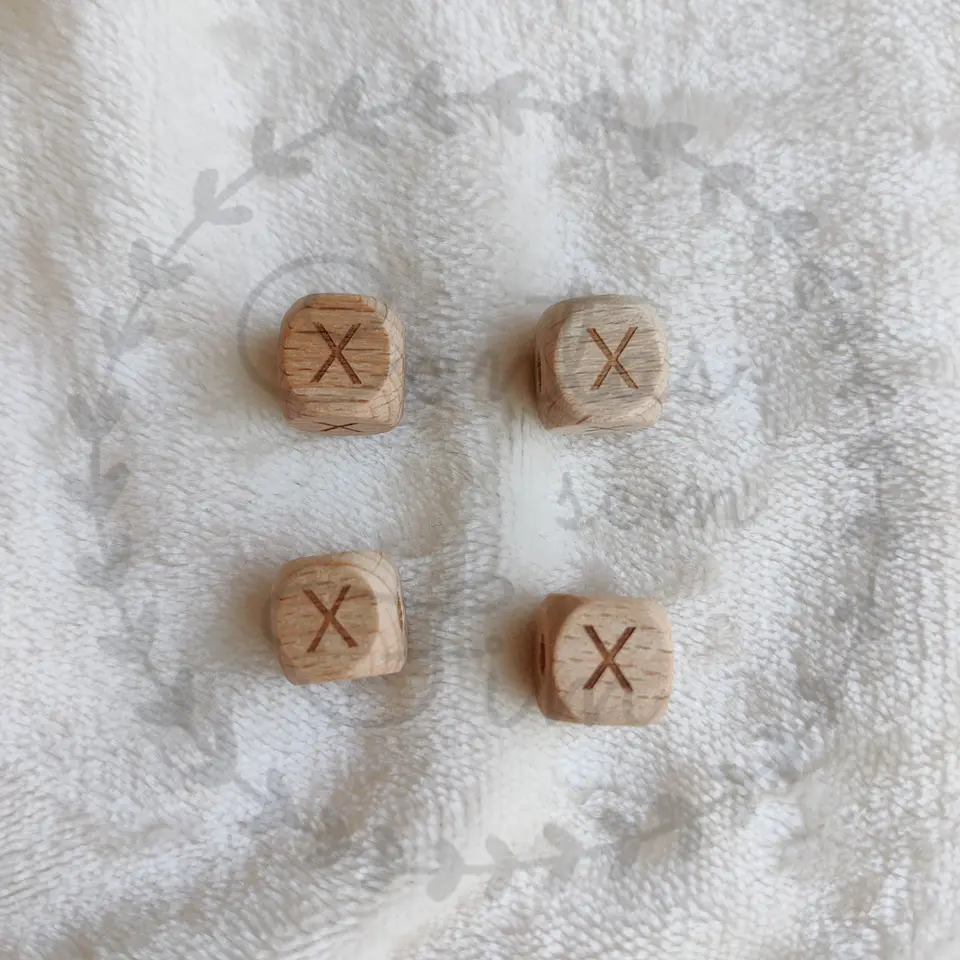 Letras de madeira 12mm  25