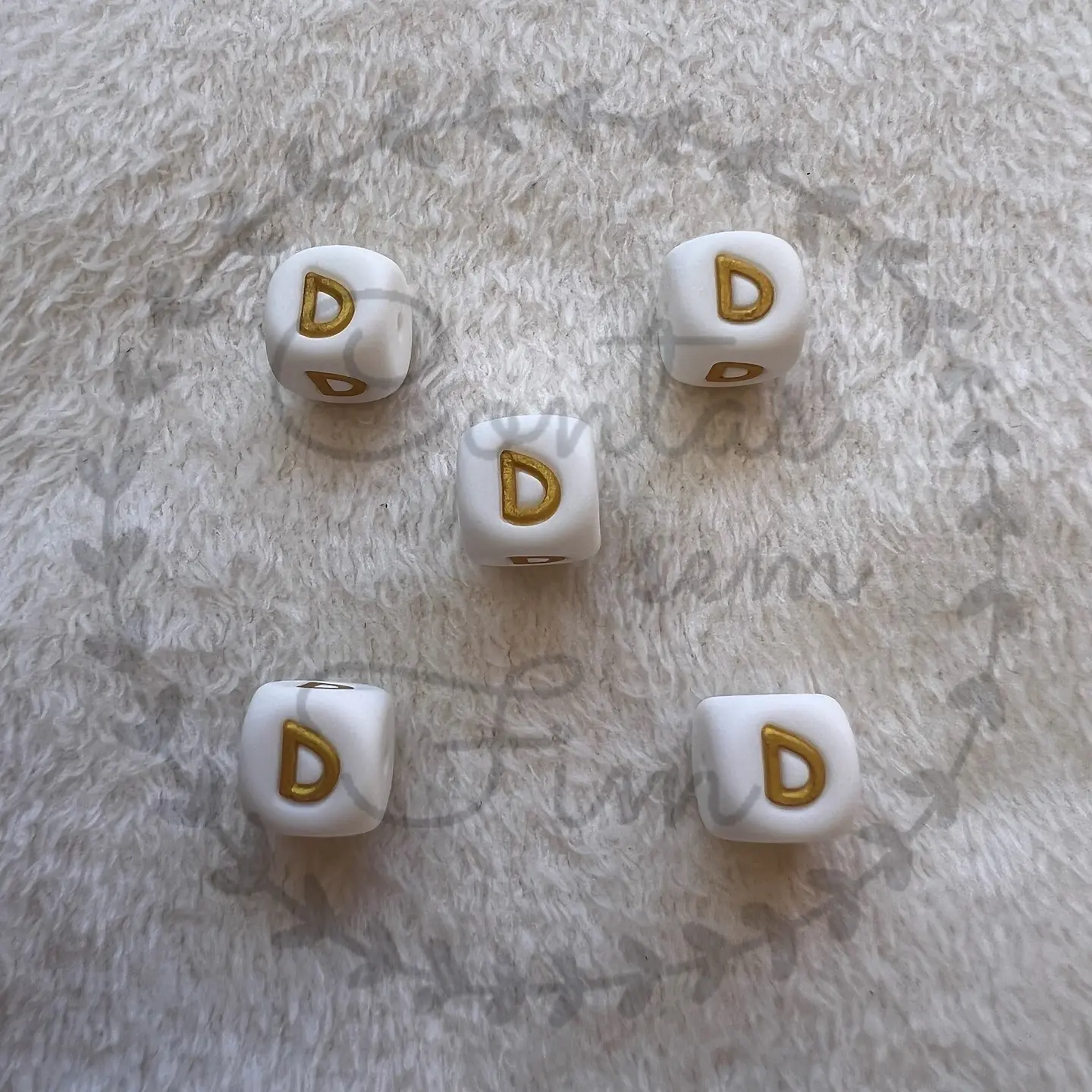 Letras de Silicone Douradas 12mm 4