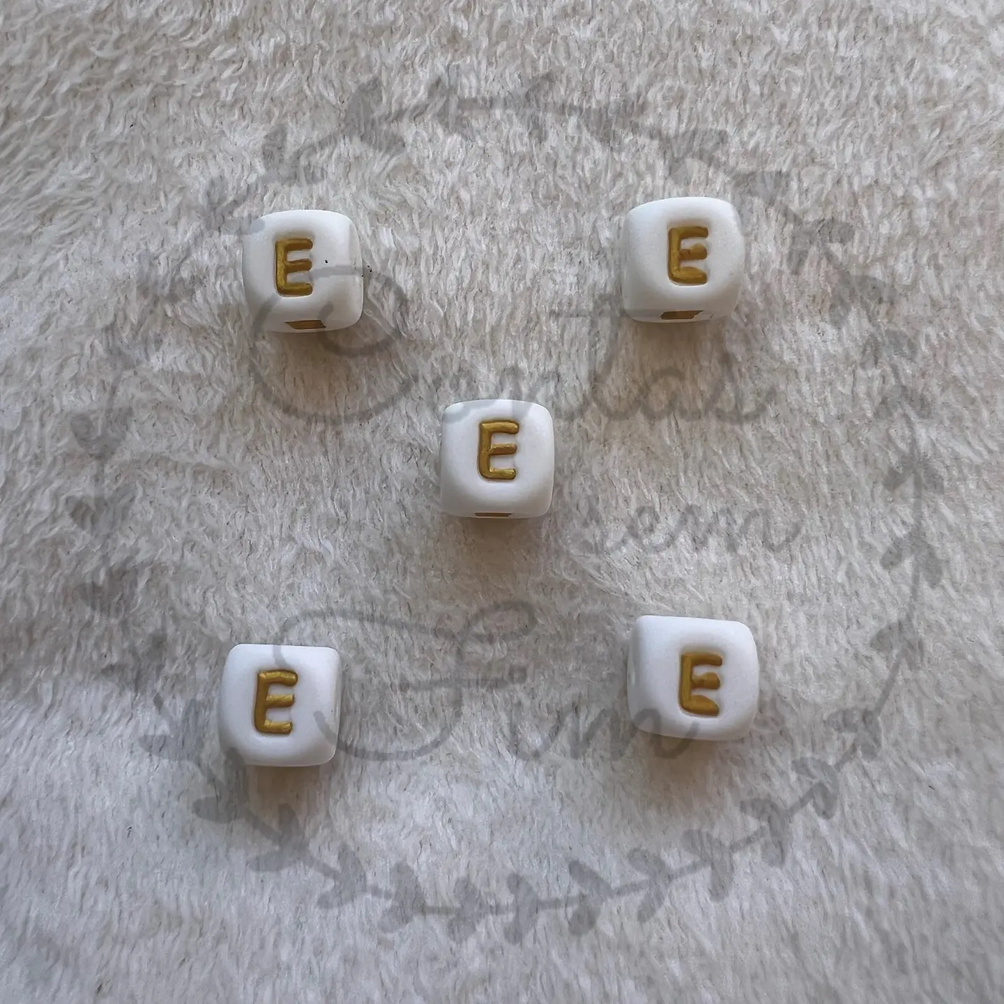 Letras de Silicone Douradas 12mm 5