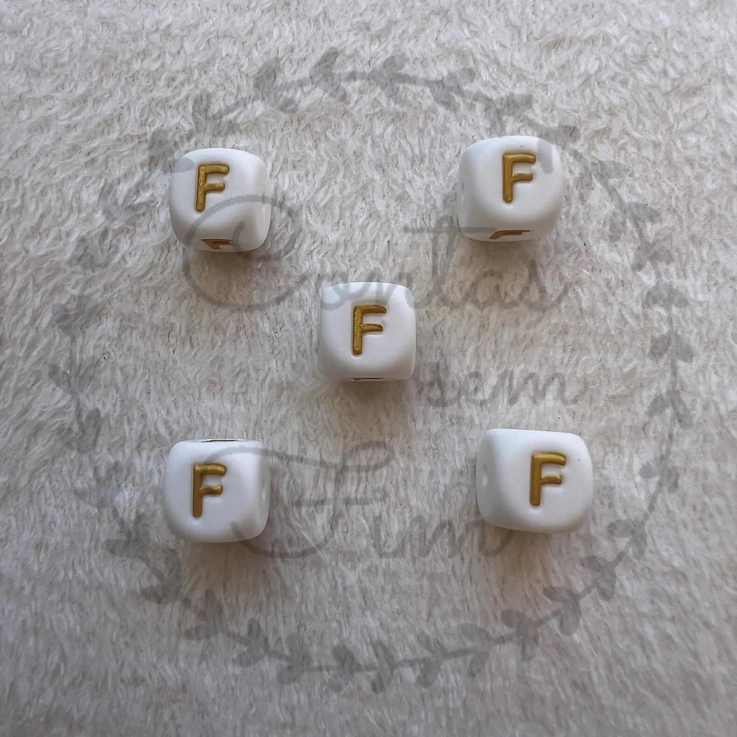 Letras de Silicone Douradas 12mm 6