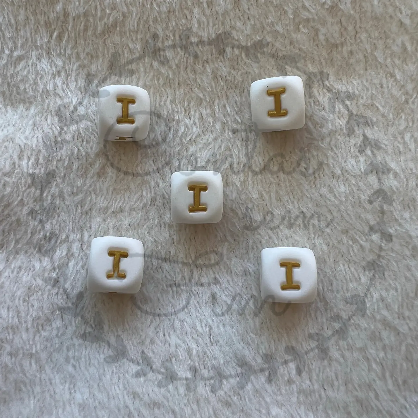 Letras de Silicone Douradas 12mm 9