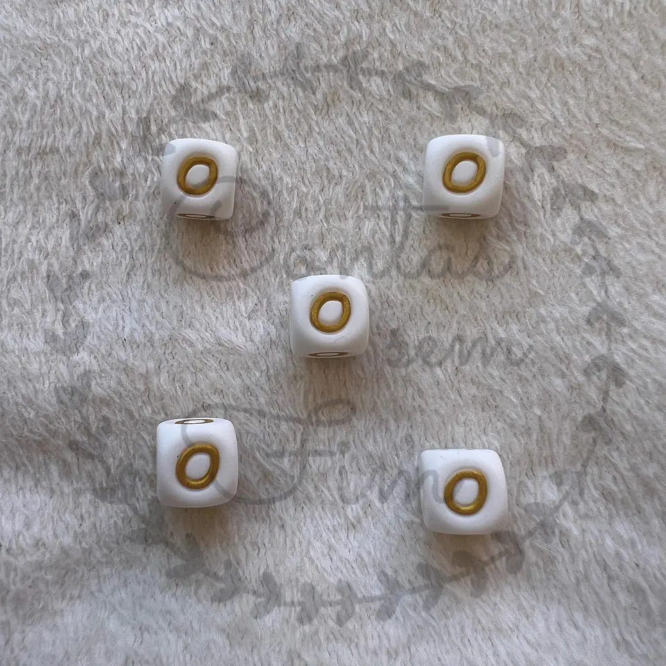 Letras de Silicone Douradas 12mm 16