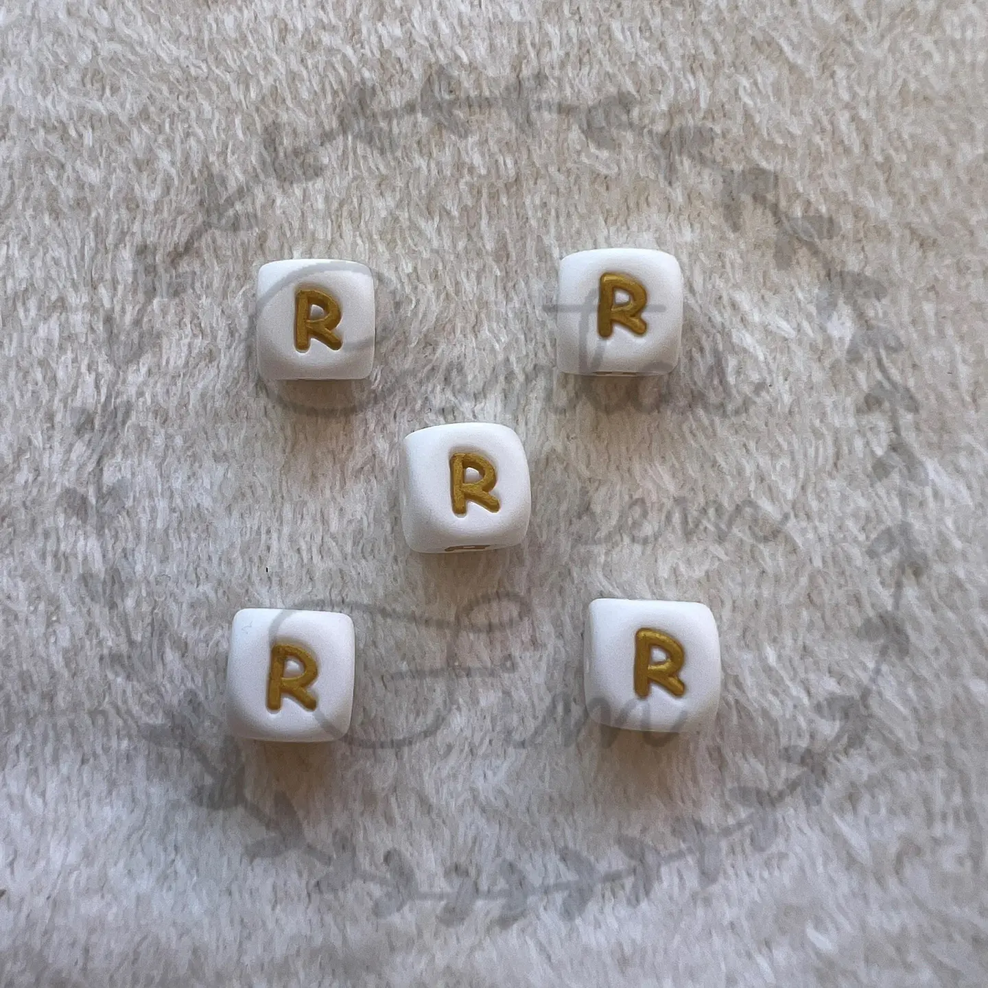 Letras de Silicone Douradas 12mm 19