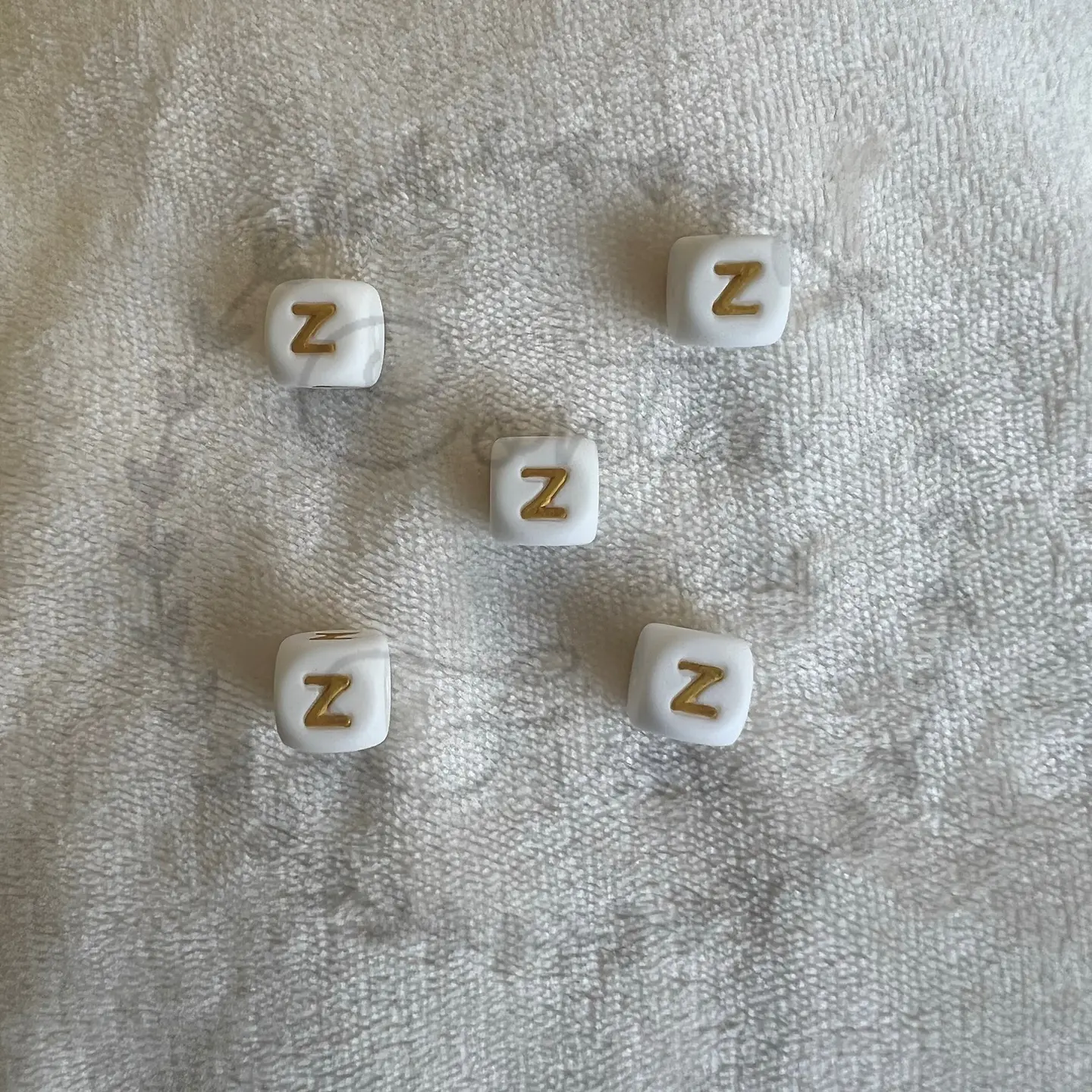 Letras de Silicone Douradas 12mm 26