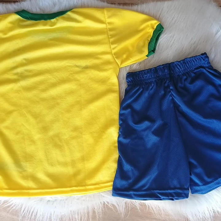  Conjunto Roupa Uniforme do Brasil Fantasia Futebol Meninos Meninas Infantil Torcedor Brasileiro Copa do Mundo  4