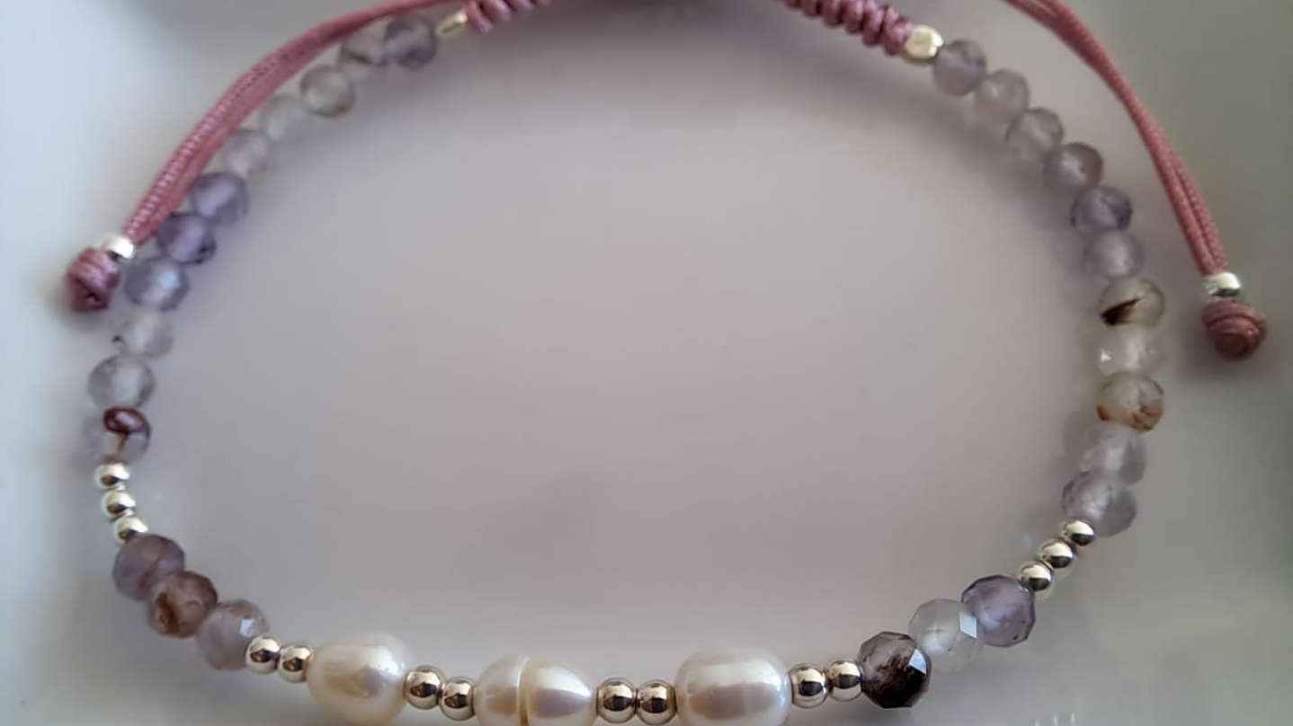 Pulsera Macramé Rosa y Plata  1