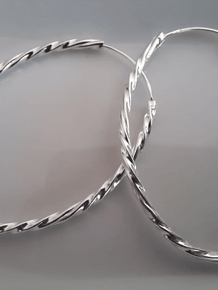 Argolla Ovalada Entorchado 40 mm 