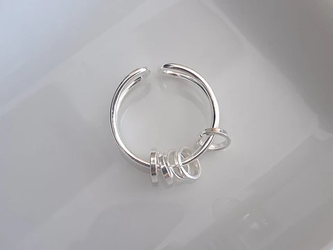 Anillo antiestrés con aros giratorios en plata 925