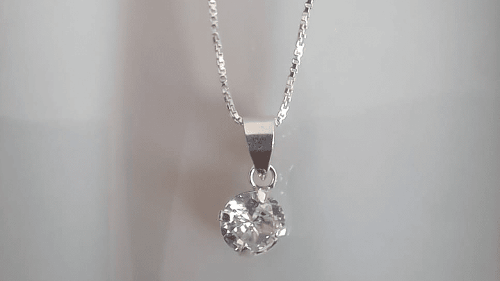 Collar Punto de Luz Clásico 1