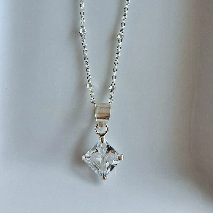 Collar Punto de Luz Clásico 1