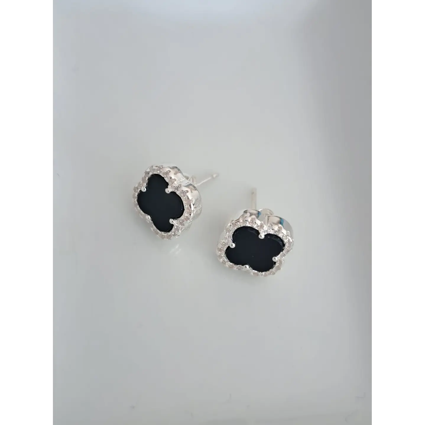 Aros Trébol Negro con Circones 1