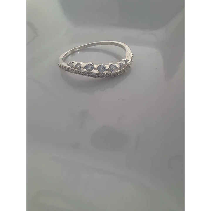Anillo Ondulado con Circones 1