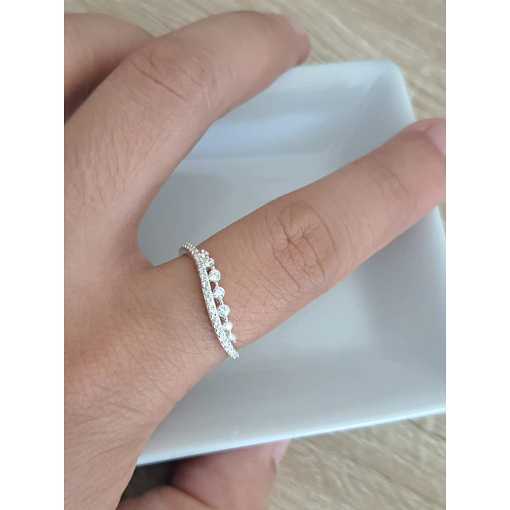 Anillo Ondulado con Circones 2