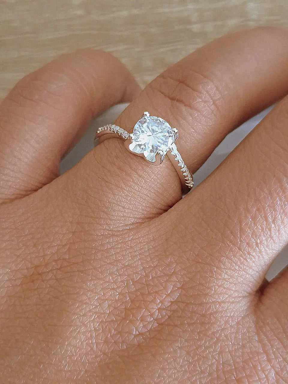 Anillo solitario de moissanita en plata 925 — Talla 12 3