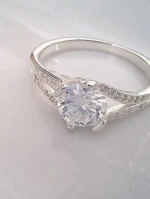 Anillo Solitario Moissanita Talla 18