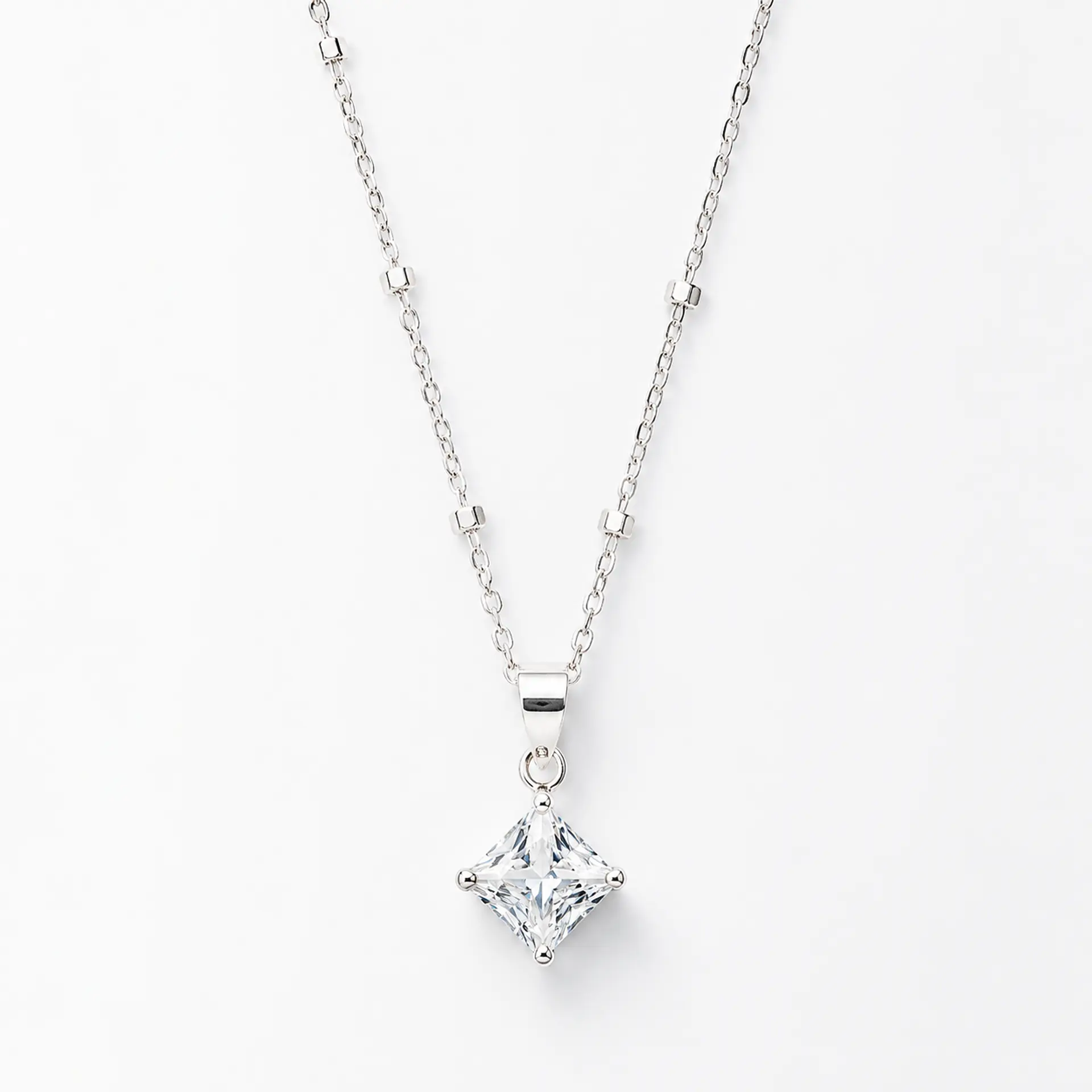 Collar punto de luz con circón en plata 925 1