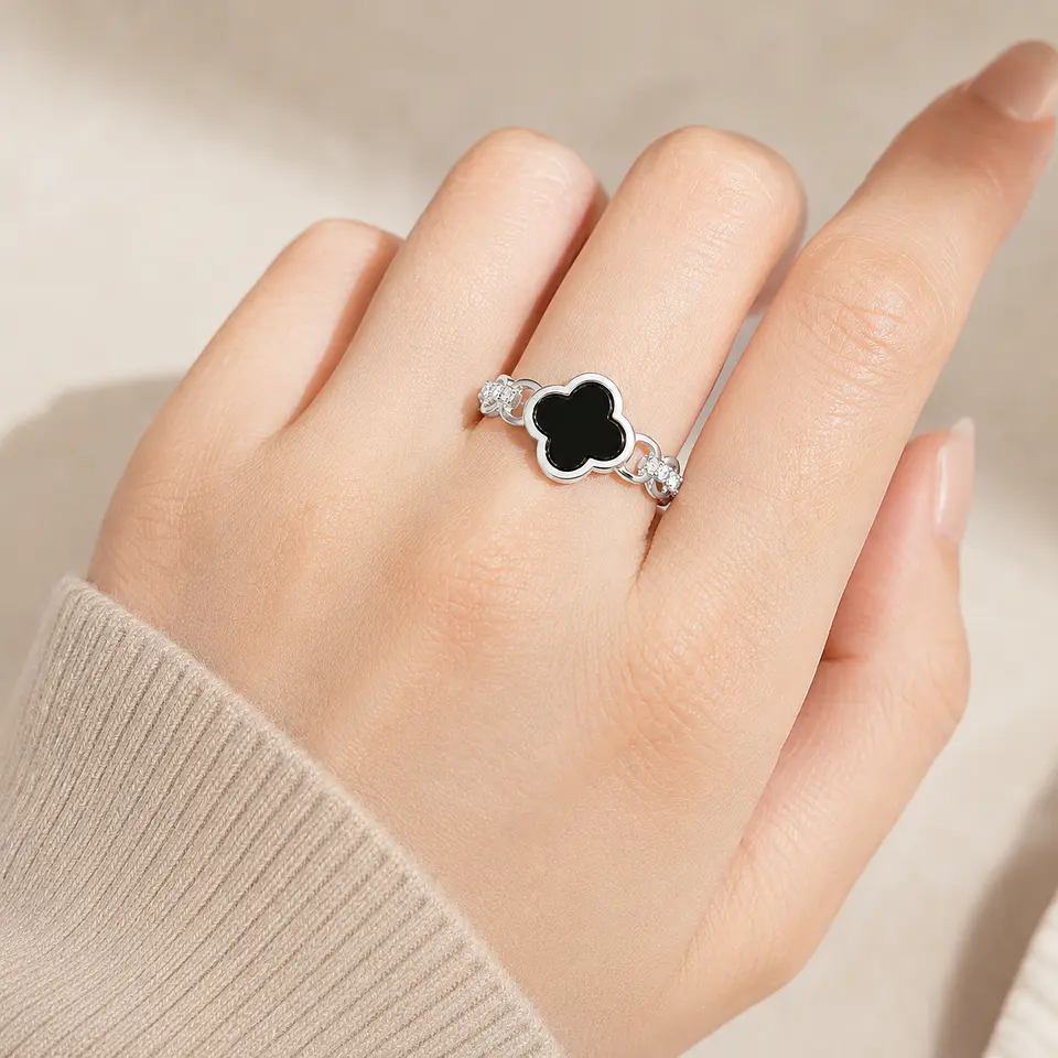 Anillo trébol de la suerte con ónix en plata 925 — Talla 12 2