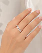 Anillo ondulado con circones en plata 925 — Talla 18 - Miniatura 2