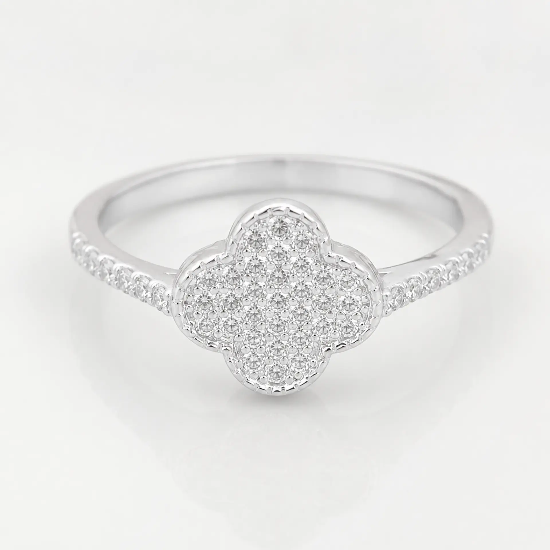 Anillo trébol de la suerte con circones en plata 925 — Talla 14 1
