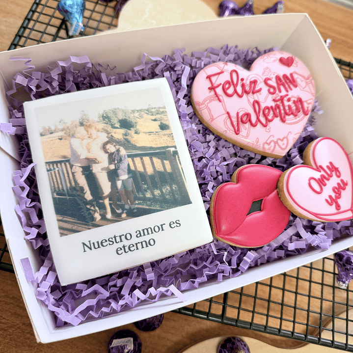 Polaroid Love Personalizable 2