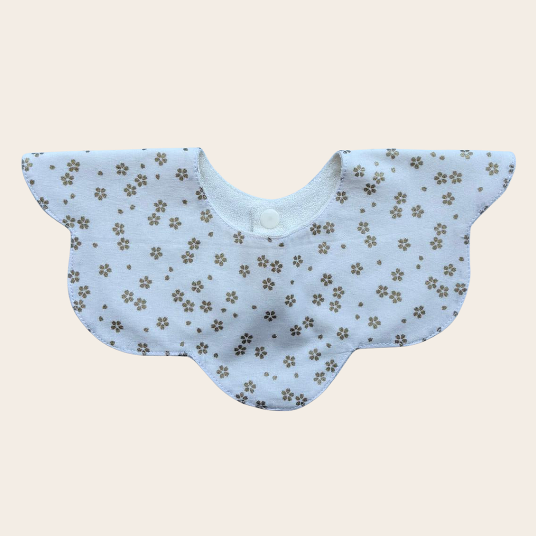 Babero Flor Flores Doradas 1