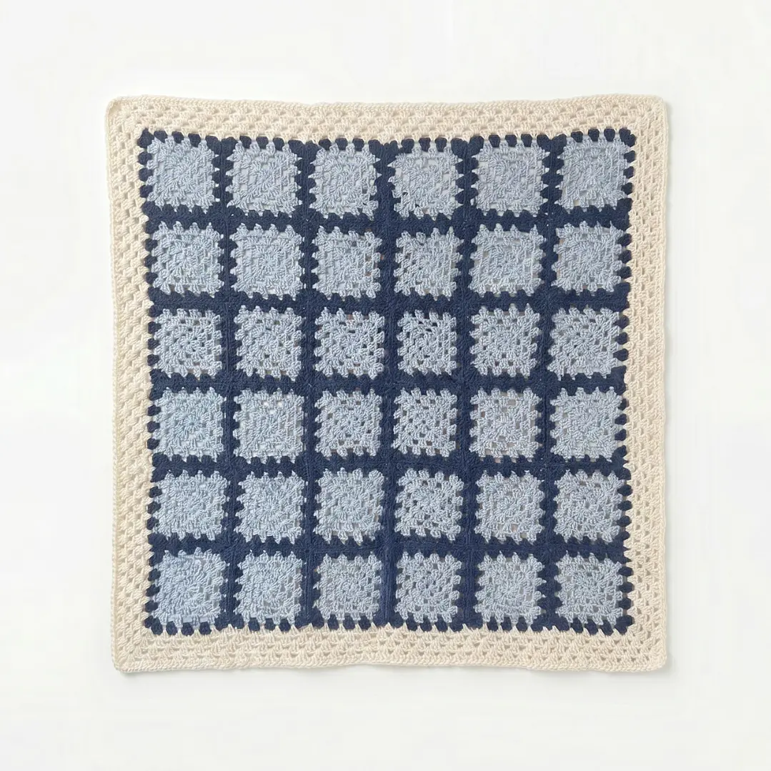 Manta de Crochet 100% Algodón Azul y Crudo 2