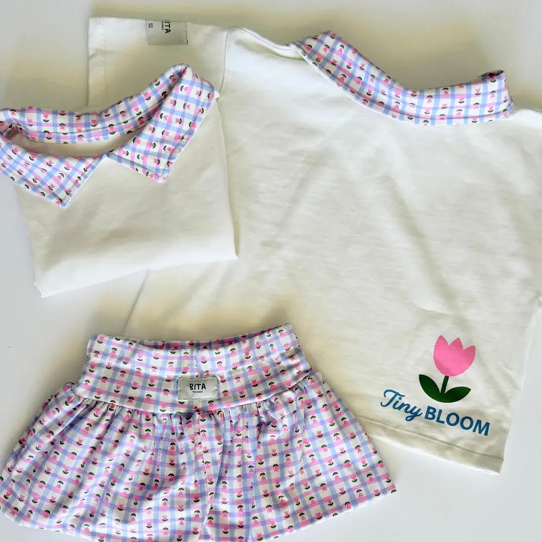 Polera Oversize “Tiny Bloom” Blanca — BITA 5