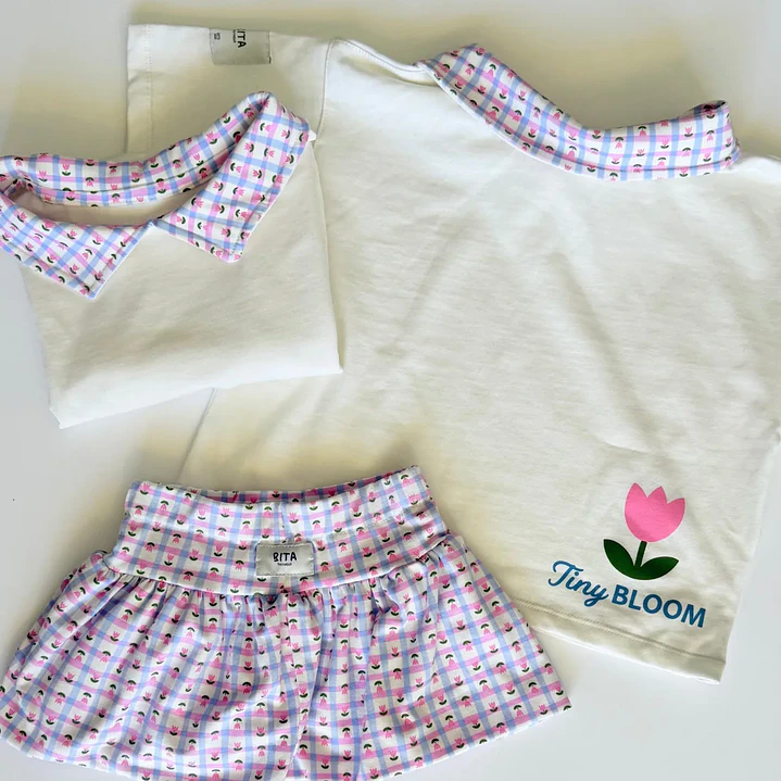 Polera Oversize “Tiny Bloom” Blanca — BITA 5