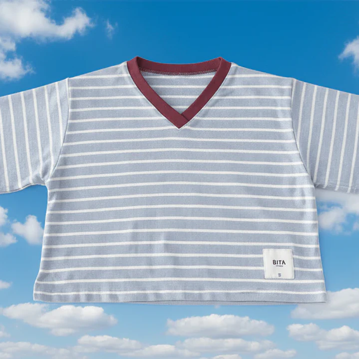 Polera Oversize “Be Kind to All Kinds” Celeste — BITA 1