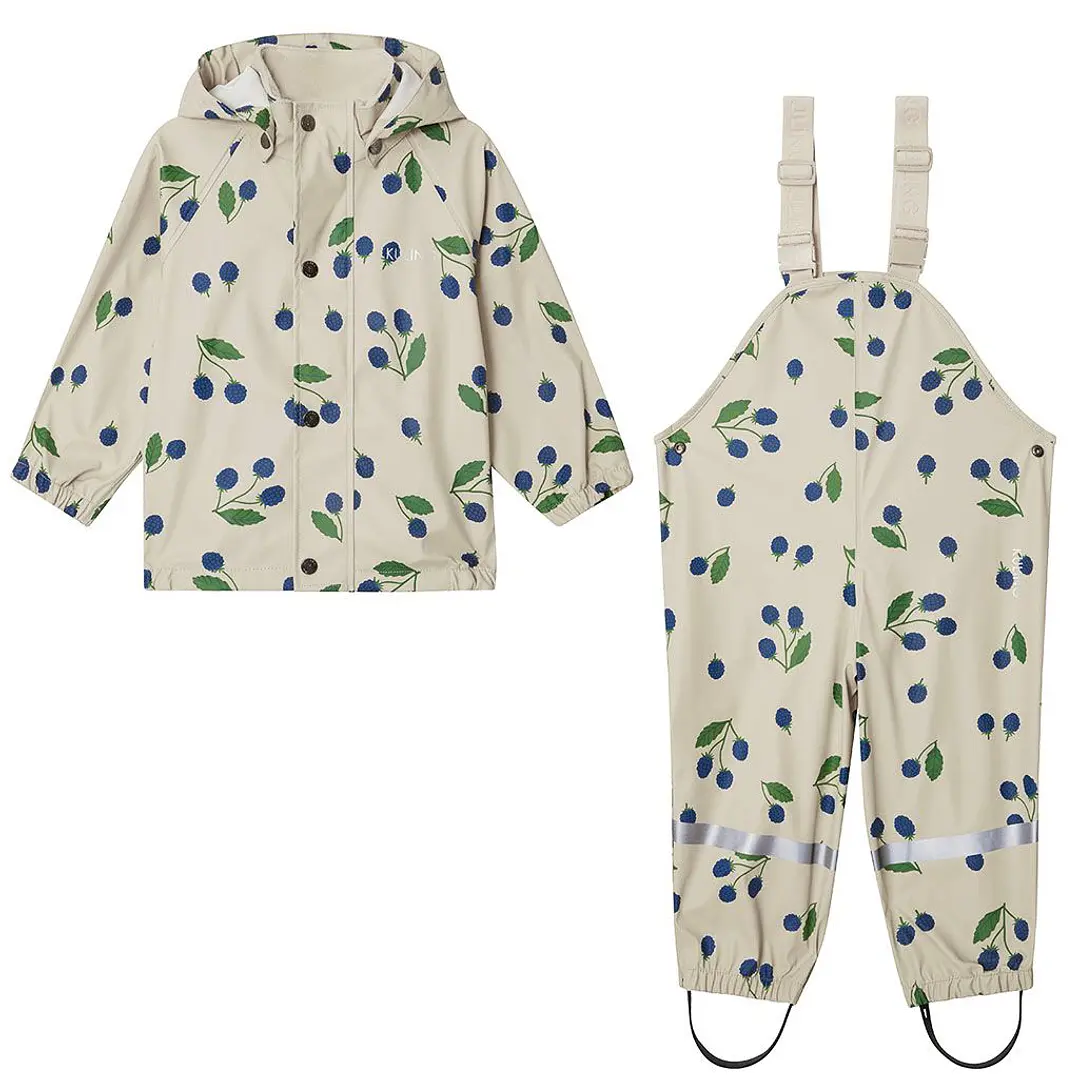 Conjunto Impermeable San Marino - Foggy White Blackberry 1