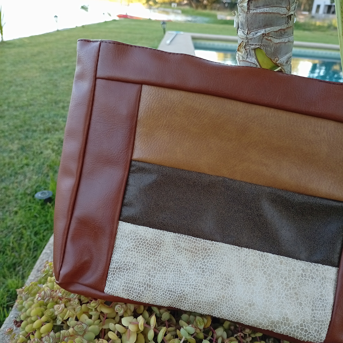 Cosmetiquero Caramel Eco Cuero  2