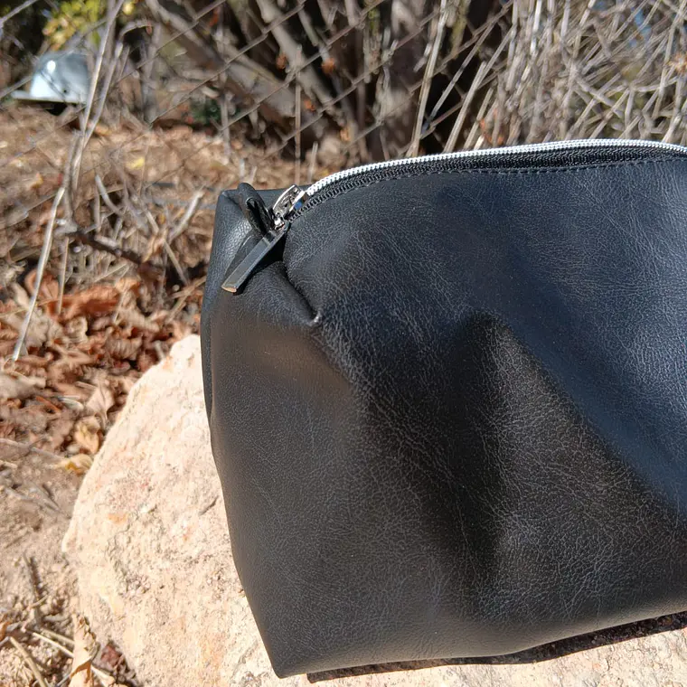 Neceser Black Eco Cuero 2