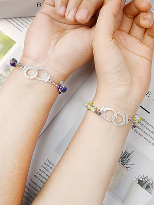 Pulseras para Parejas de Esposas Policiales con Imán