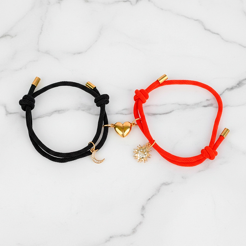 Pulseras para parejas de sol y luna con dijes en circón 3