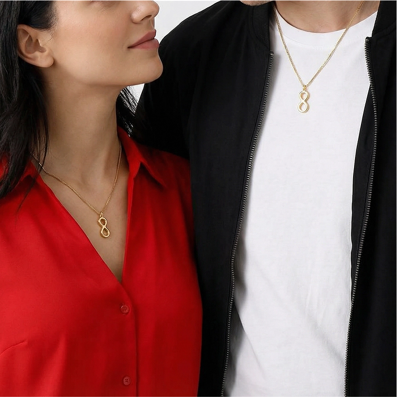 Collar de acero inoxidable para parejas con dije de infinito  2