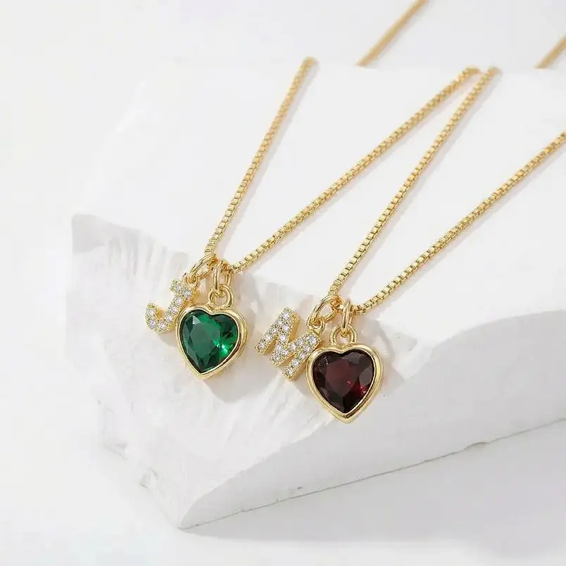  Par de collares inicial en circón más corazón personalizable en acero inoxidable | Vínculo 1