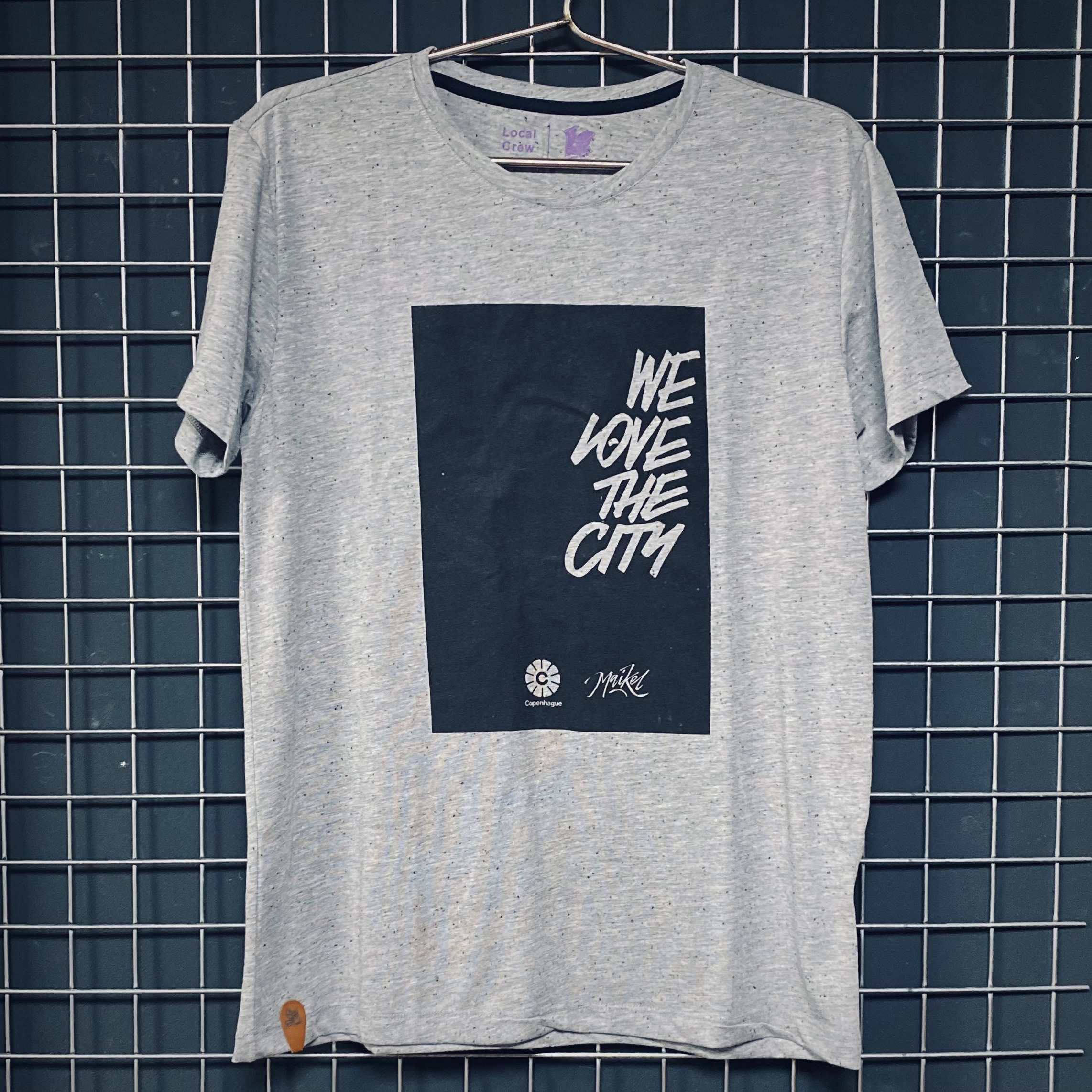 Polera urbana We love the city por KidMaikel - Gris, negro 1