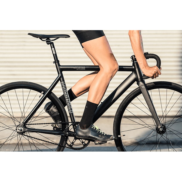 Bicicleta fixie 6061 Black Label Matte Black - 1 velocidad 12