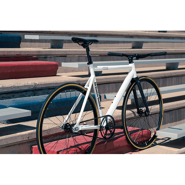 Bicicleta fixie 6061 Black Label Pearl White - 1 velocidad 9