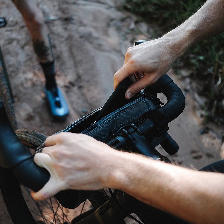 Bolso manubrio impermeable Draisiana - Negro -3L 3