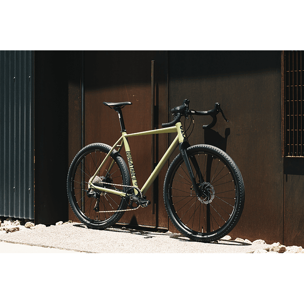 Bicicleta gravel 6061 All Road Matte Olive - 11 velocidades 16