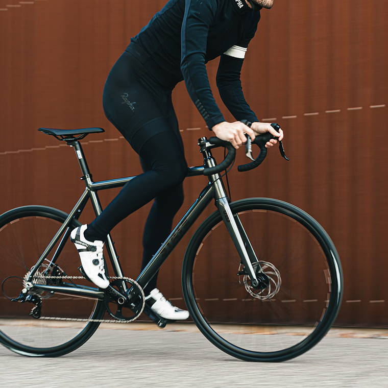 Bicicleta Endurance Undefeated Graphite - 11 velocidades 11