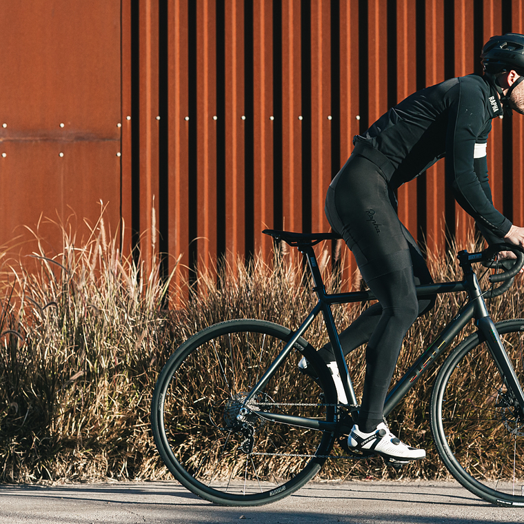 Bicicleta Endurance Undefeated Graphite - 11 velocidades 18